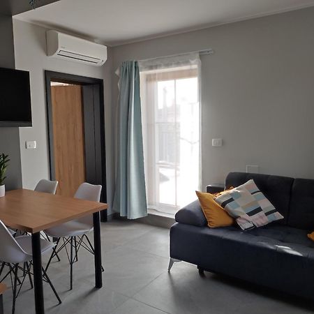 Boutique Rooms By Petric Winery Dobravlje エクステリア 写真