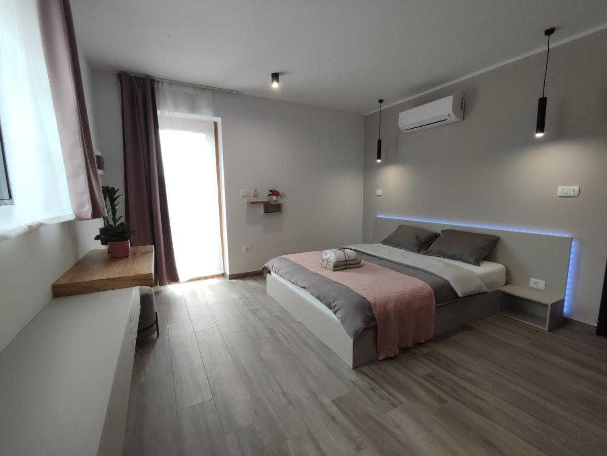 Boutique Rooms By Petric Winery Dobravlje エクステリア 写真