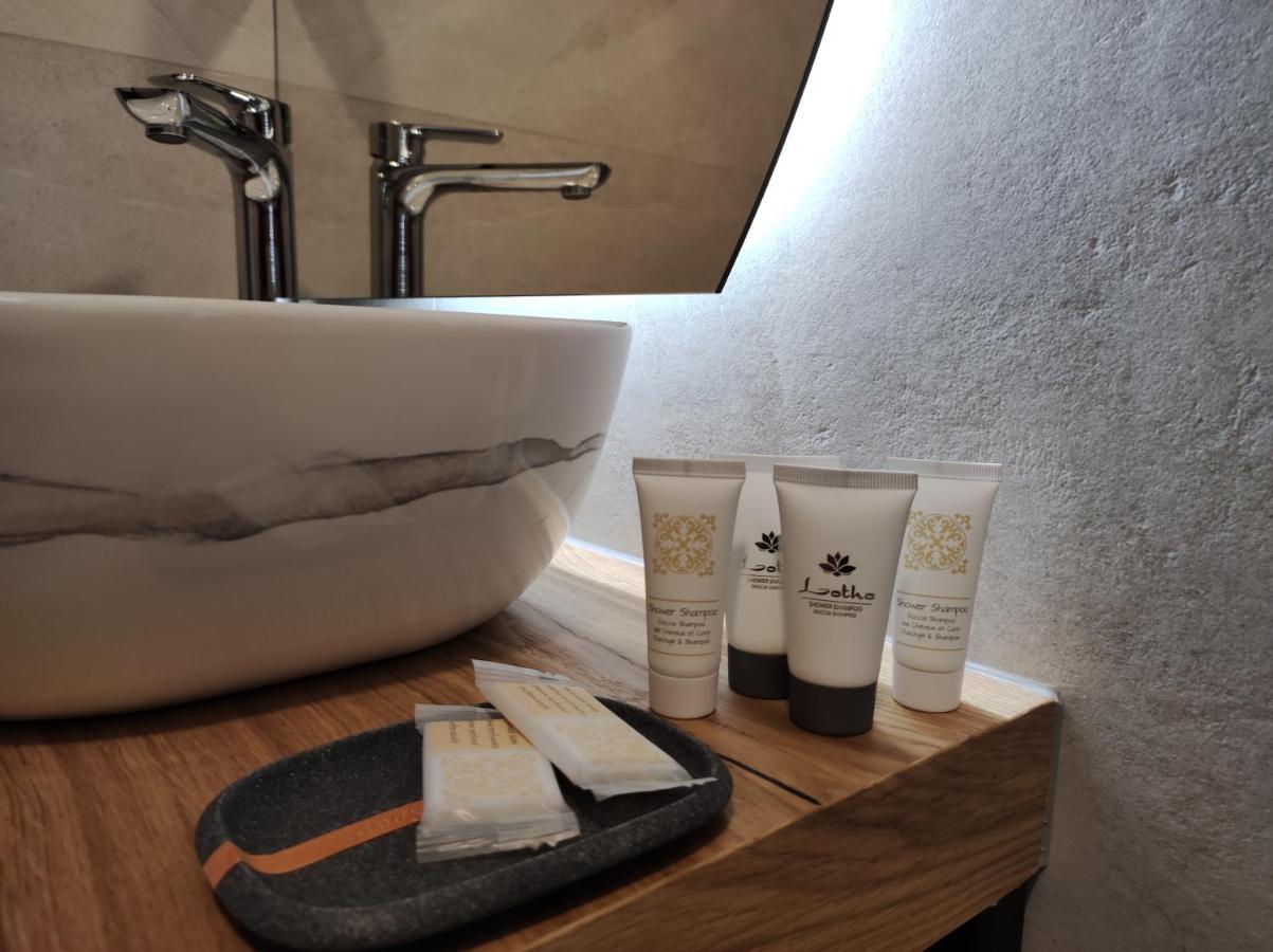 Boutique Rooms By Petric Winery Dobravlje エクステリア 写真